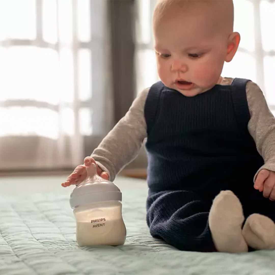 Набор пластиковых бутылочек Philips Avent Natural Response 0+ мес. (+щётка и пустышка) SCD838/11